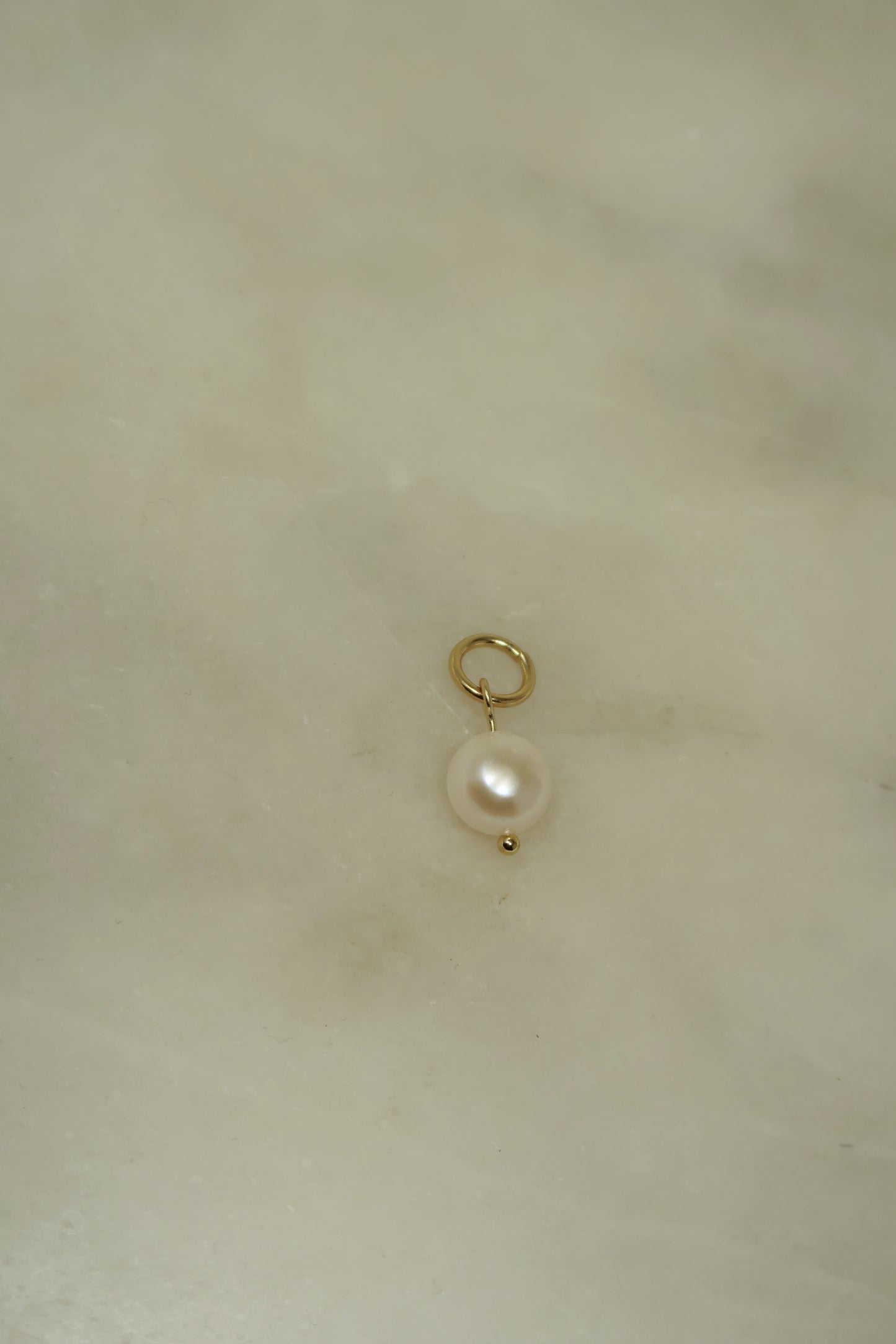 Anheng med ferskvannsperle